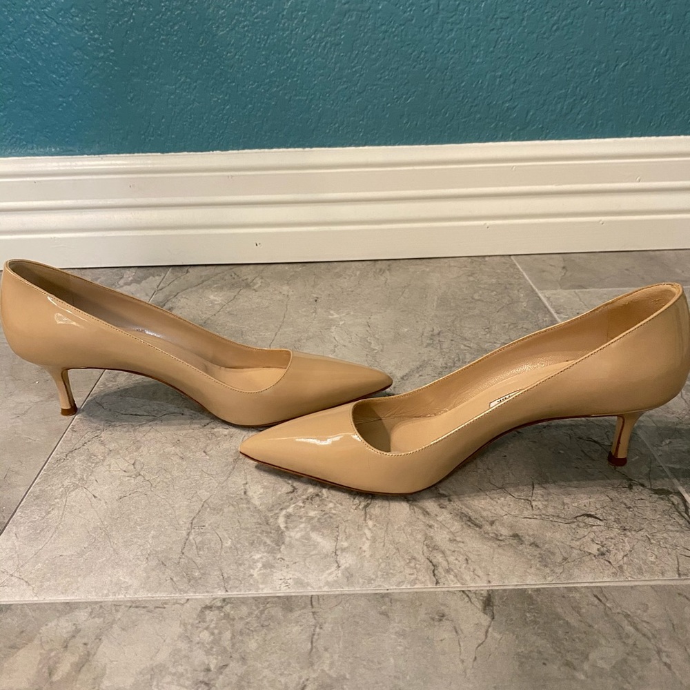 Manolo Blahnik BB 50mm Nude Patent Pumps